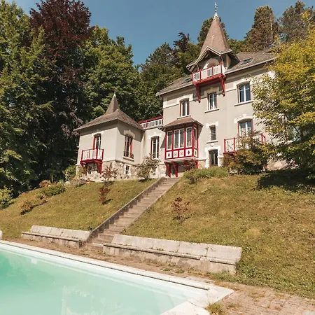 شقة Dans Manoir Avec Piscine Face Au Golf D'uriage *