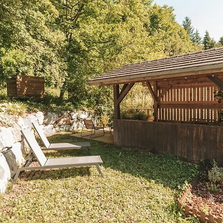 Dans Manoir Avec Piscine Face Au Golf D'uriage Vaulnaveys-le-Haut