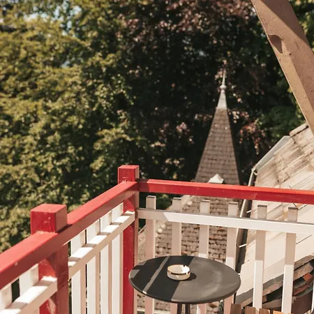 דירה Dans Manoir Avec Piscine Face Au Golf D'uriage
